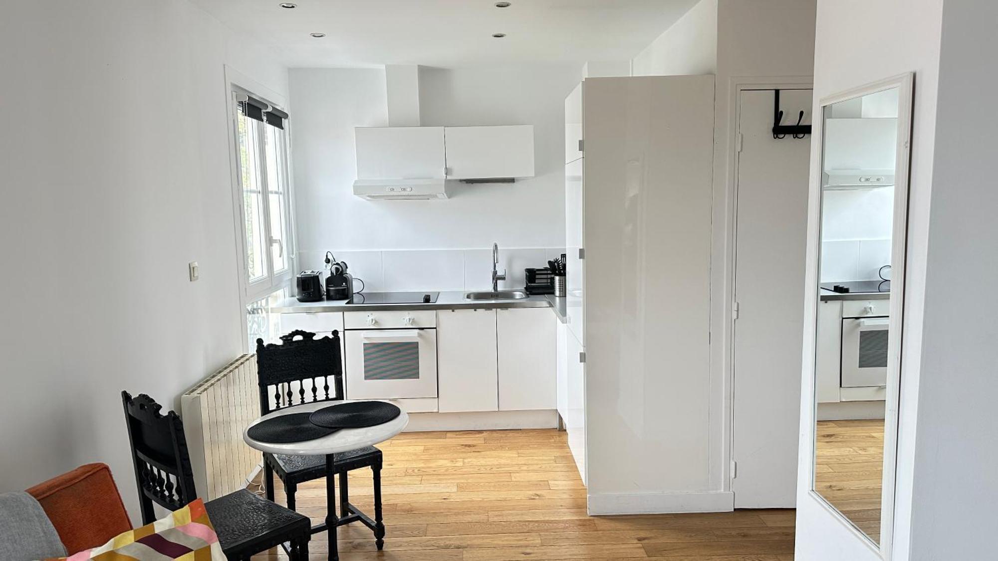 Charmant Studio Au Coeur Du 18E Apartman Párizs Kültér fotó